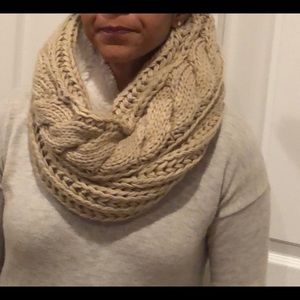 NWT Modena beige cowel neck muffler